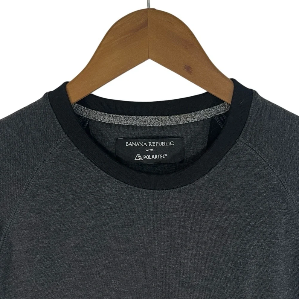 B22 Banana Republic Polar Tech Crewneck Pullover Gray Men’s Medium